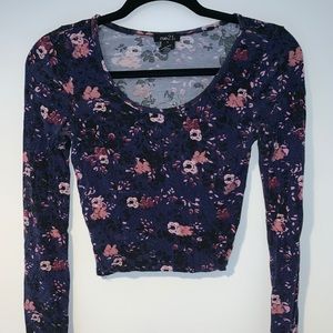 Floral long sleeve crop top